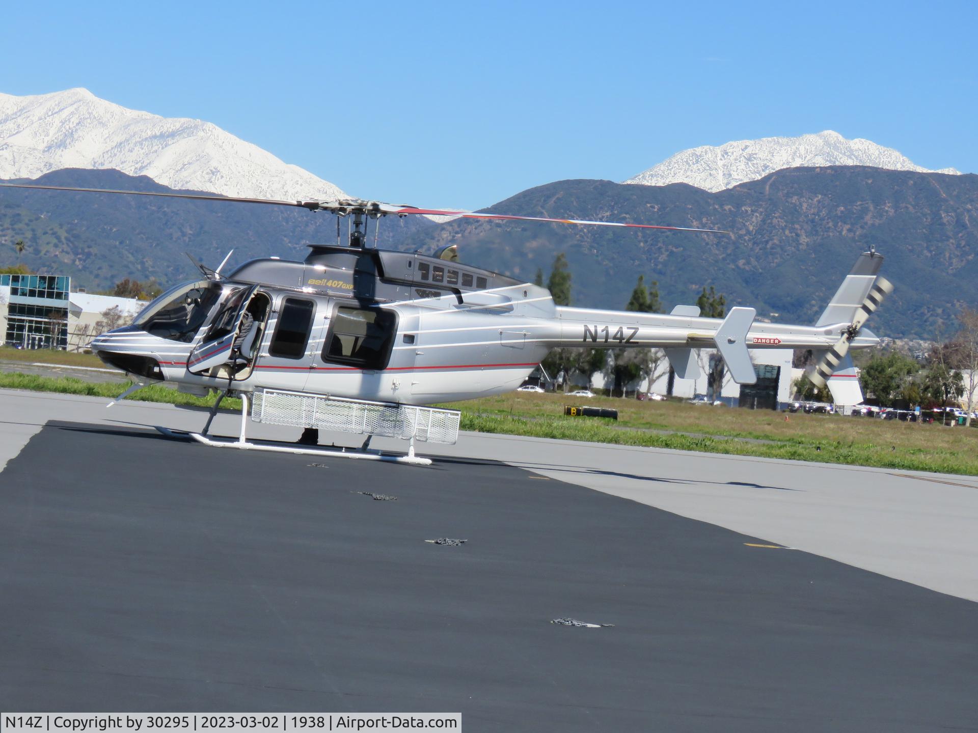 N14Z, 2017 Bell 407GXP C/N 54704, Warming up