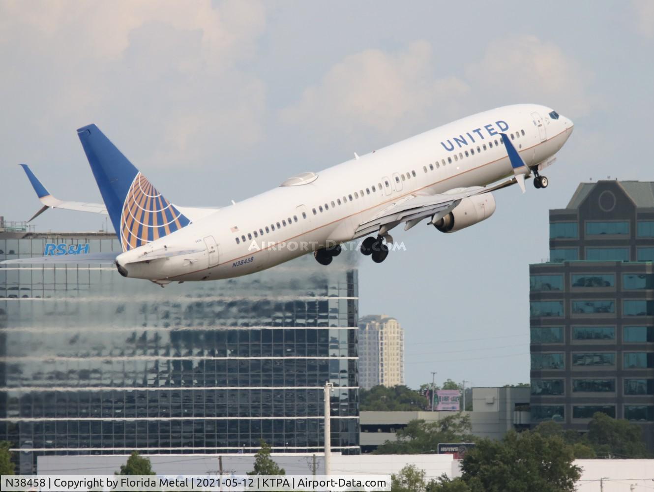 N38458, 2012 Boeing 737-924/ER C/N 37199, TPA 2021