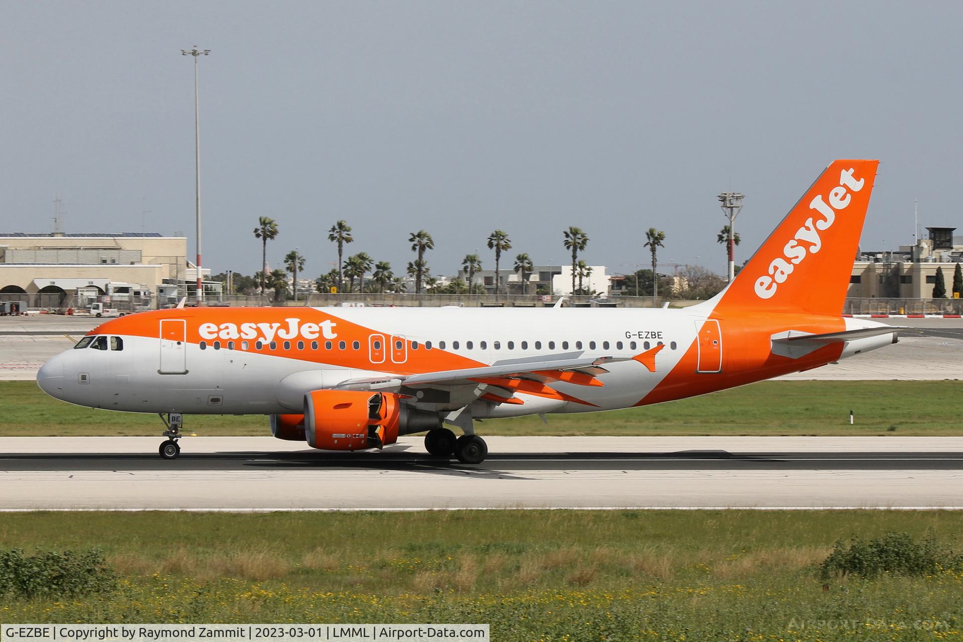 G-EZBE, 2006 Airbus A319-111 C/N 2884, A319 G-EZBE Easyjet
