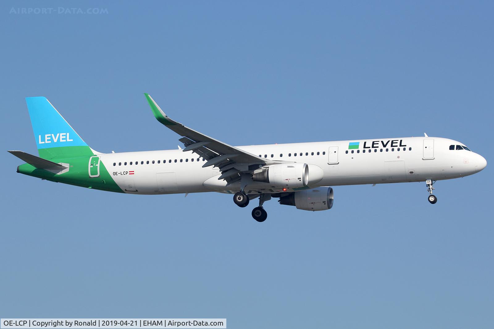 OE-LCP, 2015 Airbus A321-211 C/N 6629, at spl