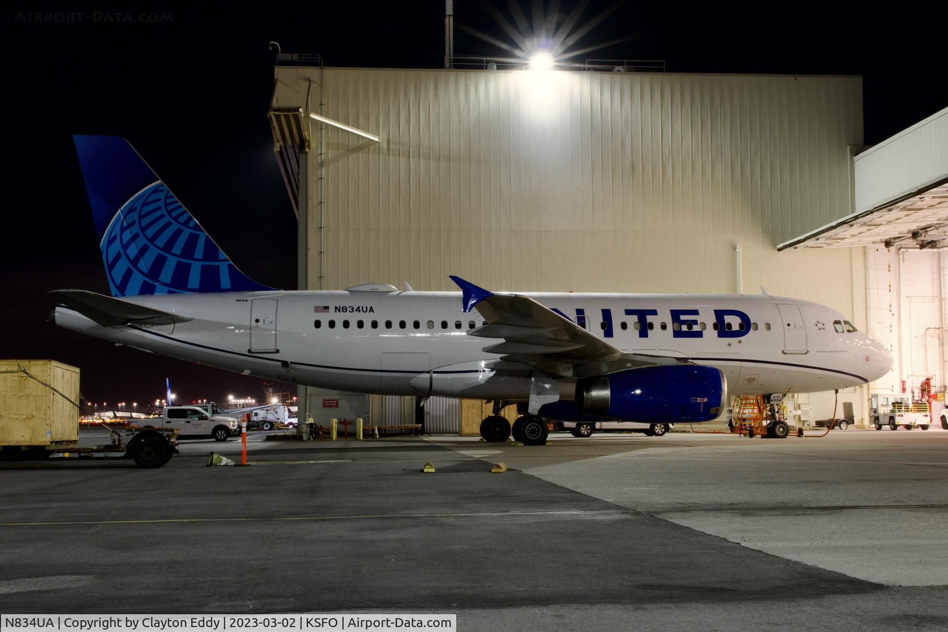 N834UA, 2001 Airbus A319-131 C/N 1420, SFO 2023.
