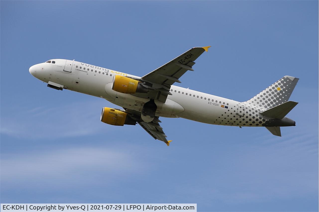 EC-KDH, 2007 Airbus A320-214 C/N 3083, Airbus A320-214, Climbing from rwy 24, Paris Orly airport (LFPO - ORY)