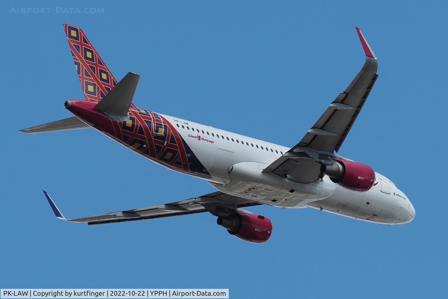 PK-LAW, 2016 Airbus A320 C/N 7002, Airbus A320-214 cn 7002. Batik Air PK-LAW rwy 21 departure YPPH 22 October 2022_