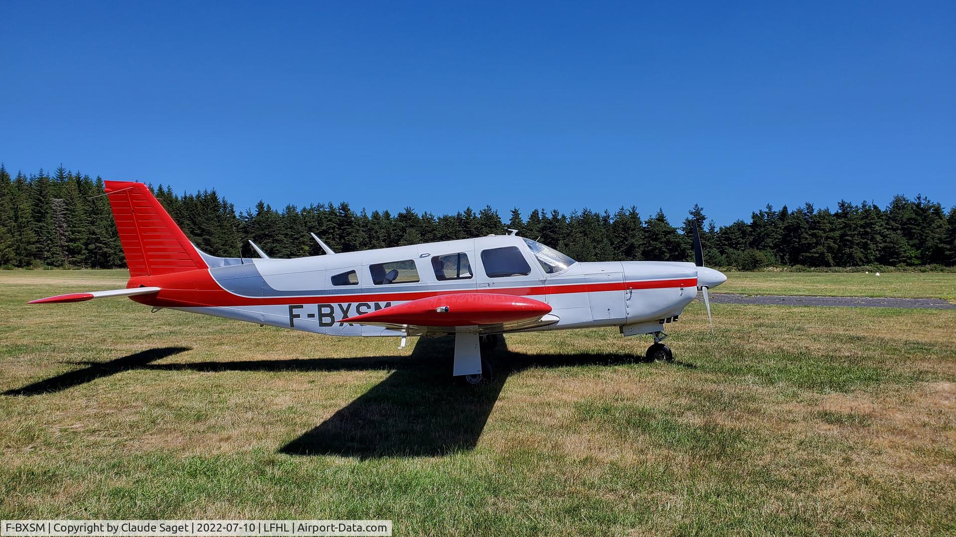 F-BXSM, 1980 Piper PA-32R-300 Cherokee Lance Cherokee Lance C/N 32R7680156, Pic taken in summer 2022 at LFHL