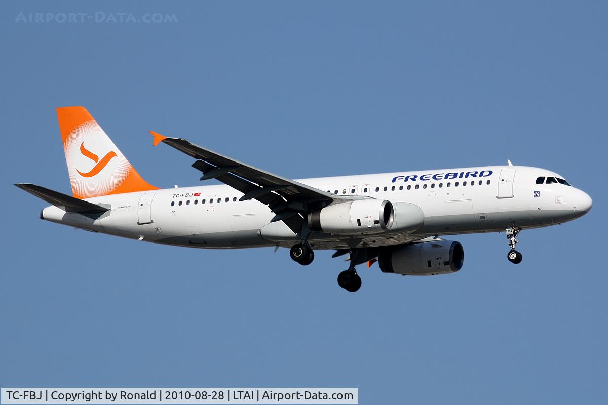 TC-FBJ, 1996 Airbus A320-232 C/N 580, at ayt