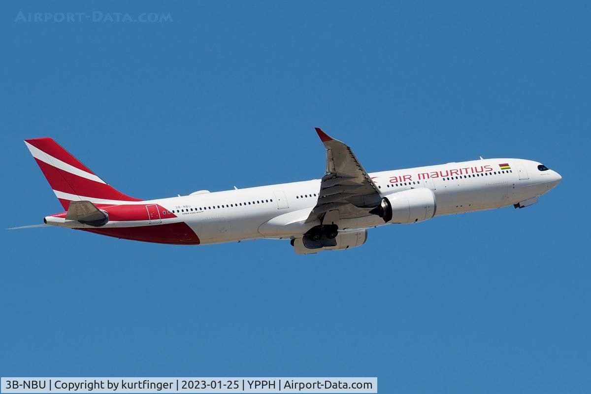 3B-NBU, 2019 Airbus A330-941 C/N 1884, A330-900 cn 1884. Air Mauritius 3B-NBU Asparvasi Ghat rwy 21 departure 25 January 2023