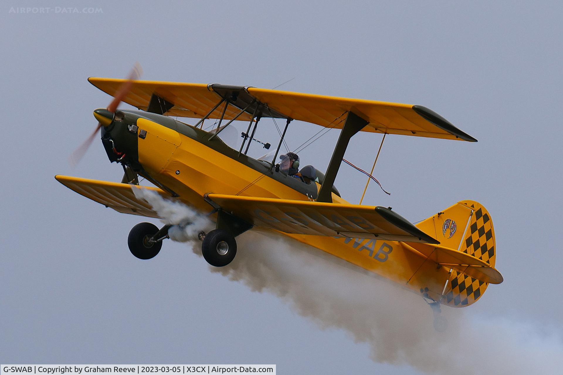 G-SWAB, 2015 Amateur Built Sherwood Ranger XP C/N LAA 237A-15152, Departing from Northrepps.