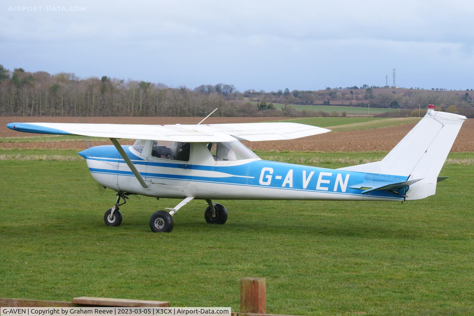 G-AVEN, 1966 Reims F150G C/N 0202, Departing from Northrepps.