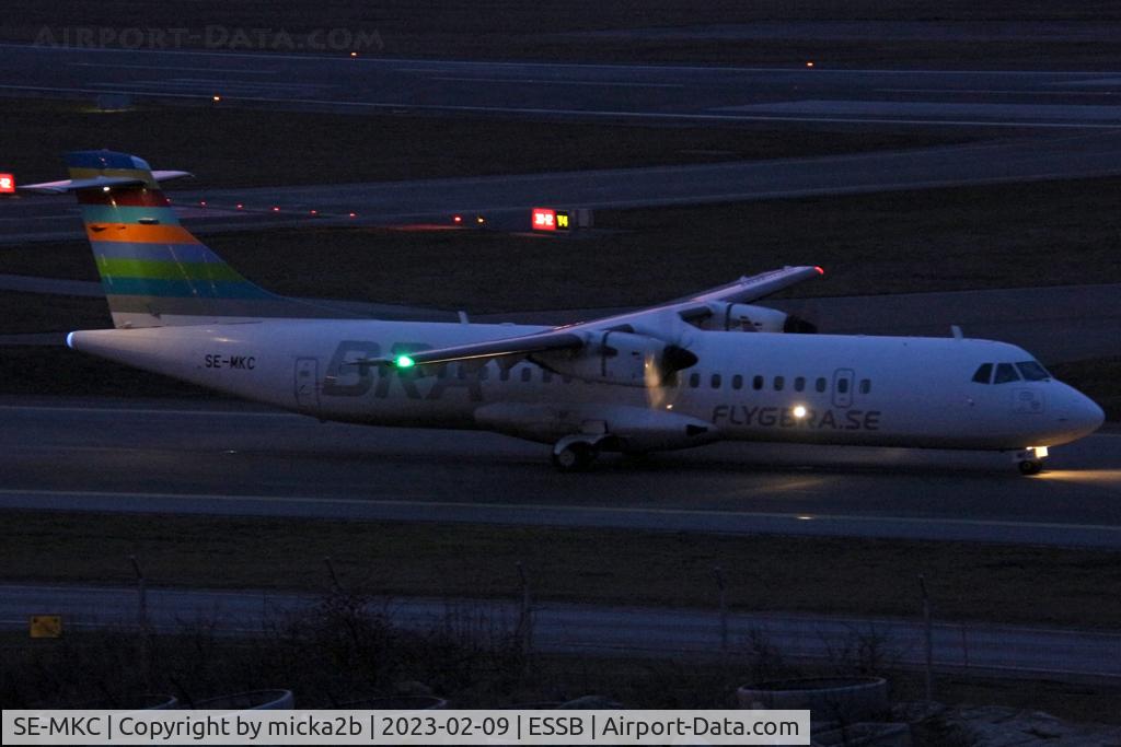 SE-MKC, 2016 ATR 72-600 (72-212A) C/N 1313, Taxiing