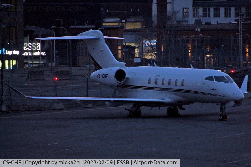 CS-CHF, 2017 Bombardier Challenger 350 (BD-100-1A10) C/N 20671, Parked