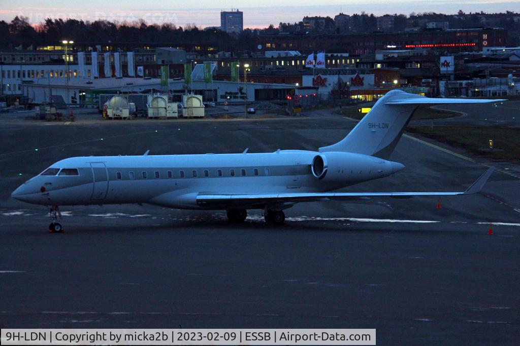 9H-LDN, 2016 Bombardier BD-700-1A10 Global 6000 C/N 9754, Parked
