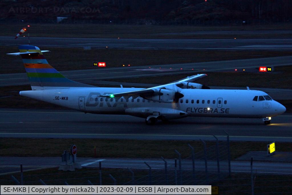SE-MKB, 2015 ATR 72-212A C/N 1308, Taxiing