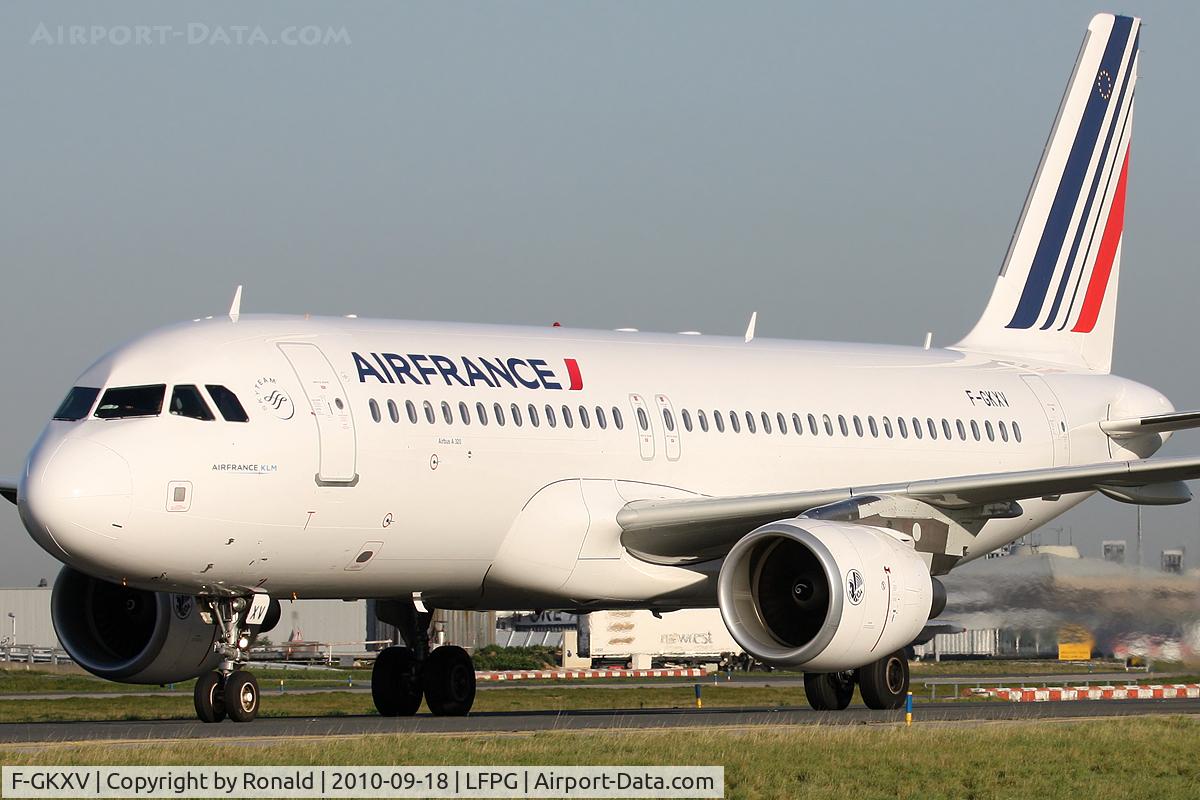 F-GKXV, 2009 Airbus A320-214 C/N 4084, at cdg