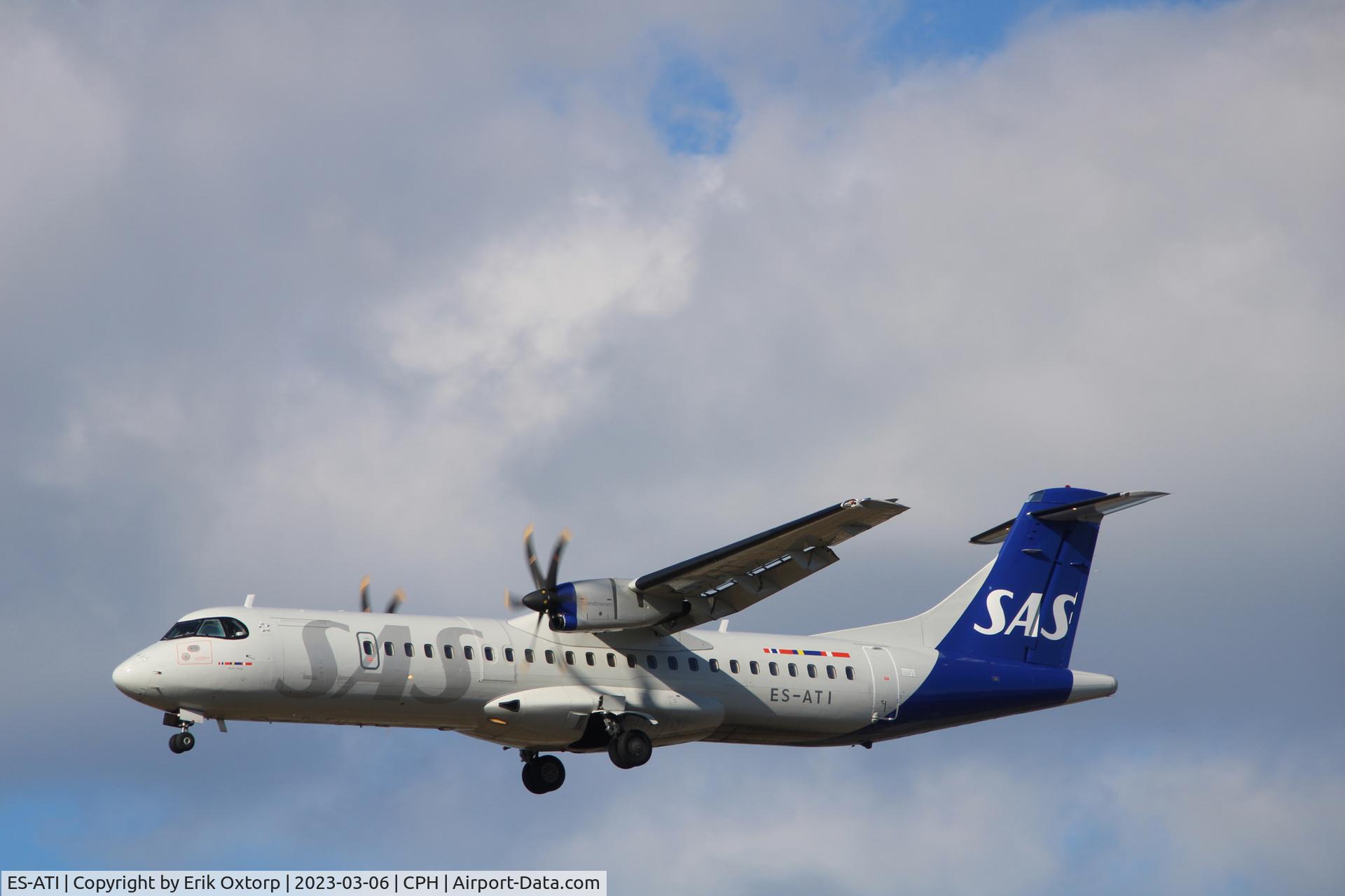 ES-ATI, 2013 ATR 72-600 (72-212A) C/N 1075, ES-ATI landing rw 22L