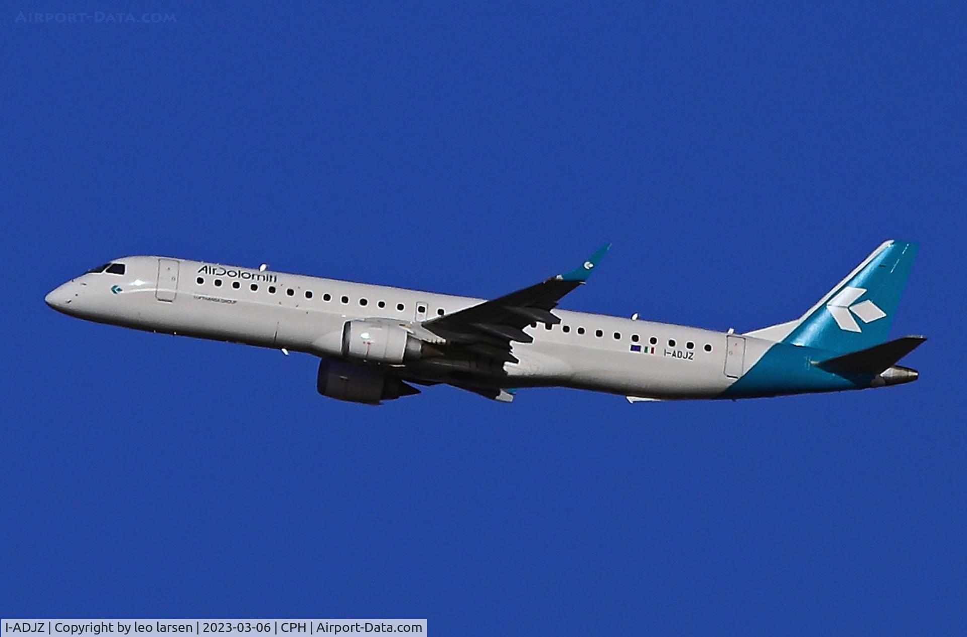 I-ADJZ, 2010 Embraer EMB-195LR C/N 316, Copenhagen 6.3.2023