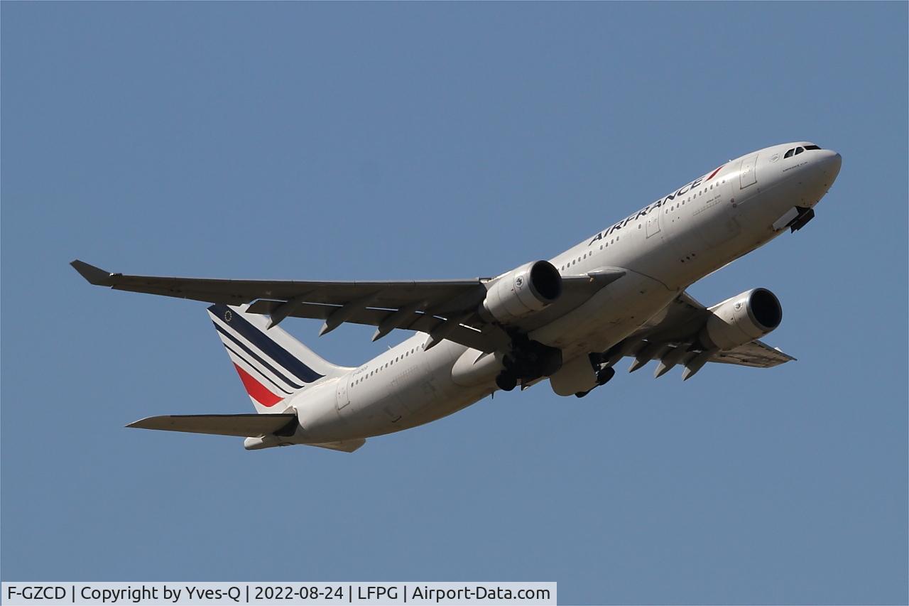 F-GZCD, 2002 Airbus A330-203 C/N 458, Airbus A330-203, Climbing from rwy 09R, Roissy Charles De Gaulle airport (LFPG-CDG)