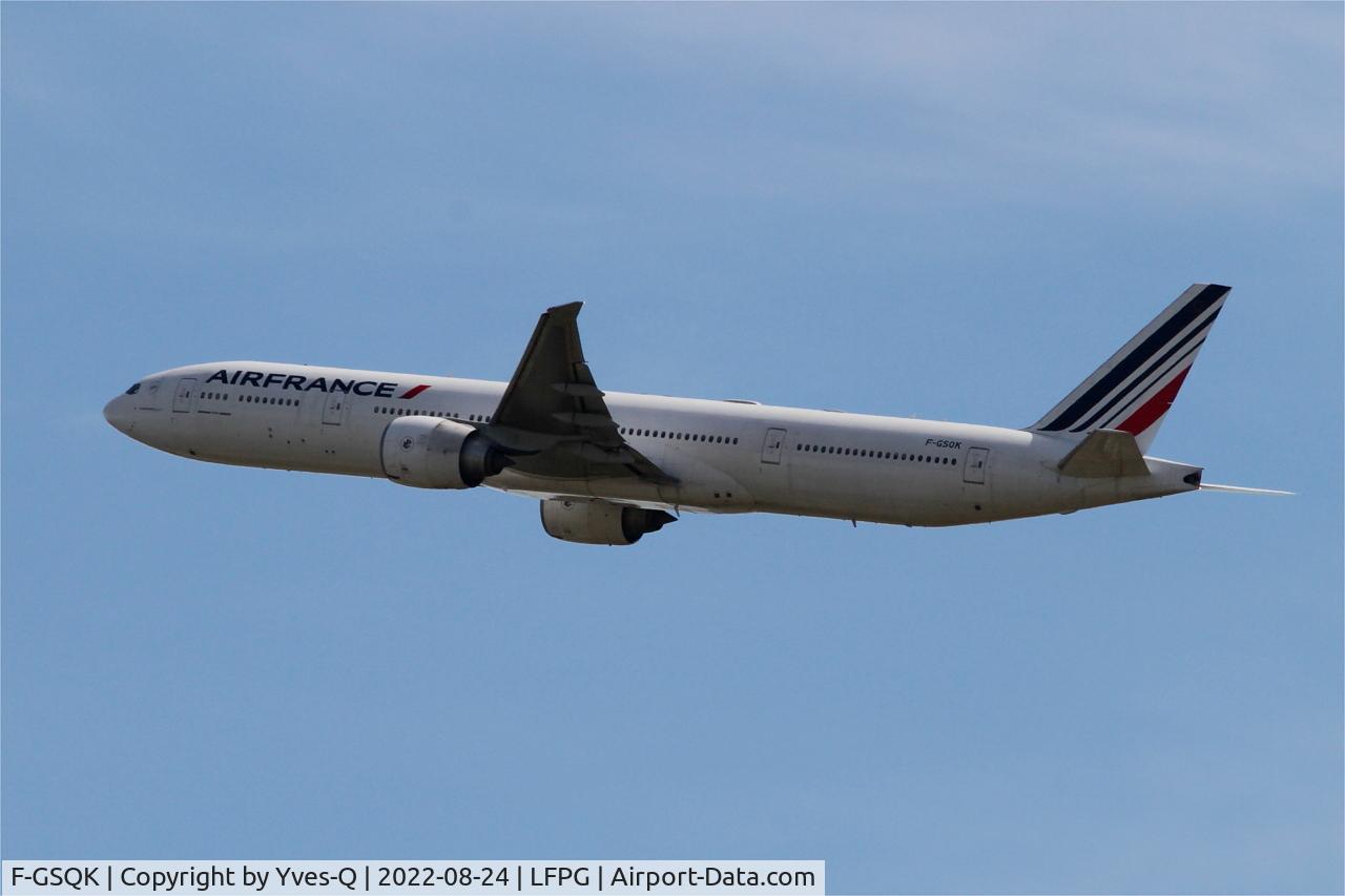 F-GSQK, 2005 Boeing 777-328/ER C/N 32845, Boeing 777-328ER, Climbing from rwy 08L, Roissy Charles De Gaulle airport (LFPG-CDG)