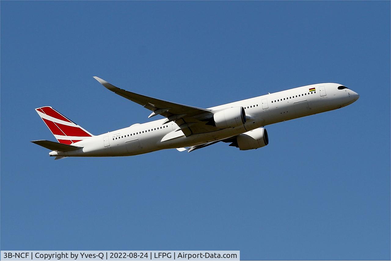 3B-NCF, 2019 Airbus A350-941 C/N 365, Airbus 350-941, Climbing from rwy 09R, Roissy Charles De Gaulle airport (LFPG-CDG)
