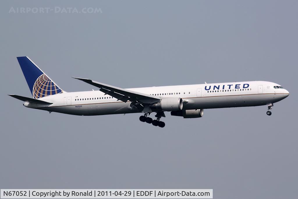 N67052, 2000 Boeing 767-424/ER C/N 29447, at fra