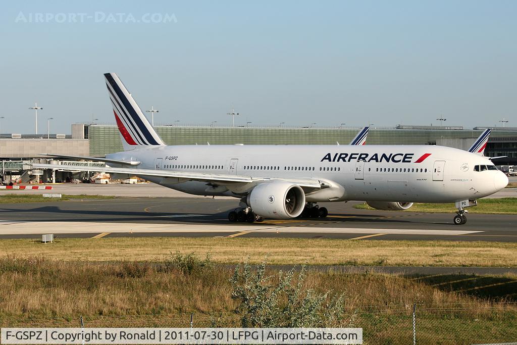 F-GSPZ, 2002 Boeing 777-228/ER C/N 32310, at cdg