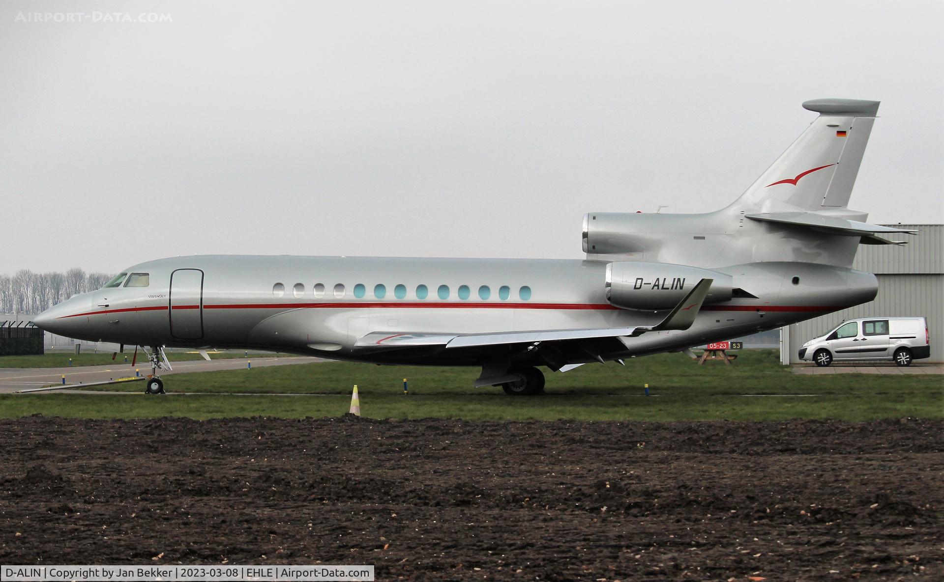 D-ALIN, 2009 Dassault Falcon 7X C/N 54, Now in its new outfit of VistaJet at Lelystad Airport