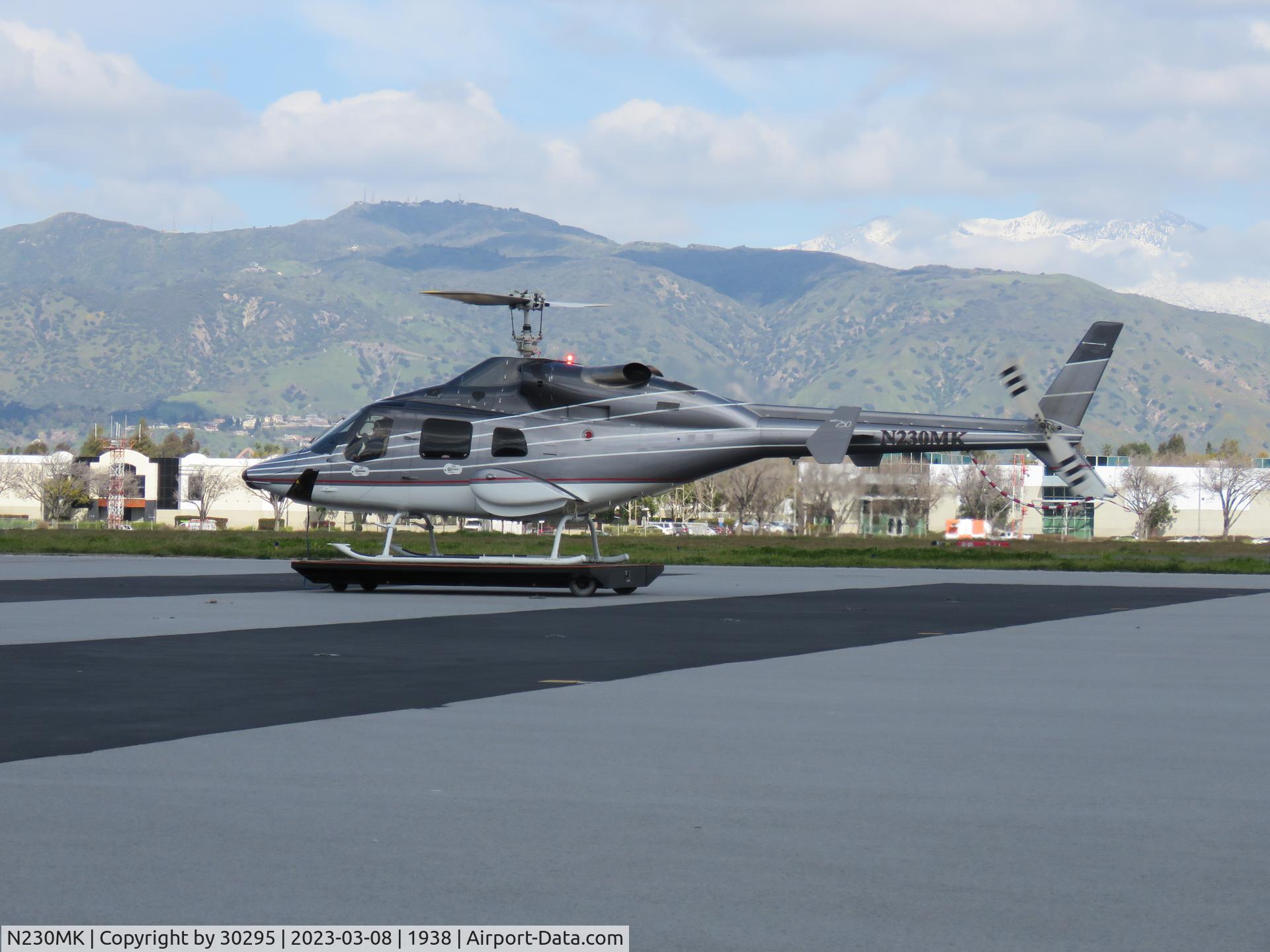 N230MK, 1995 Bell 230 C/N 23035, Starting up