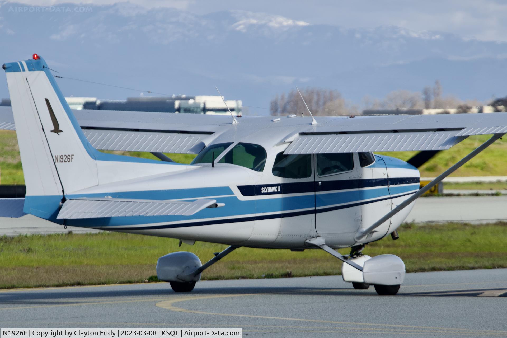 N1926F, 1979 Cessna 172N Skyhawk II C/N 17273017, San Carlos Airport in California 2023.