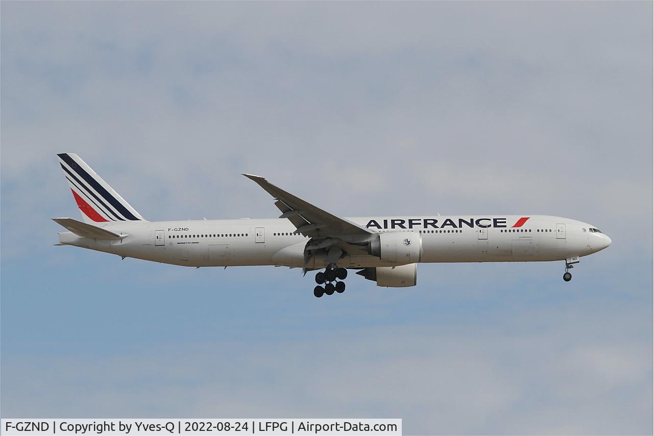F-GZND, 2009 Boeing 777-328/ER C/N 35543, Boeing 777-328ER, On final rwy 09L, Roissy Charles De Gaulle airport (LFPG-CDG)