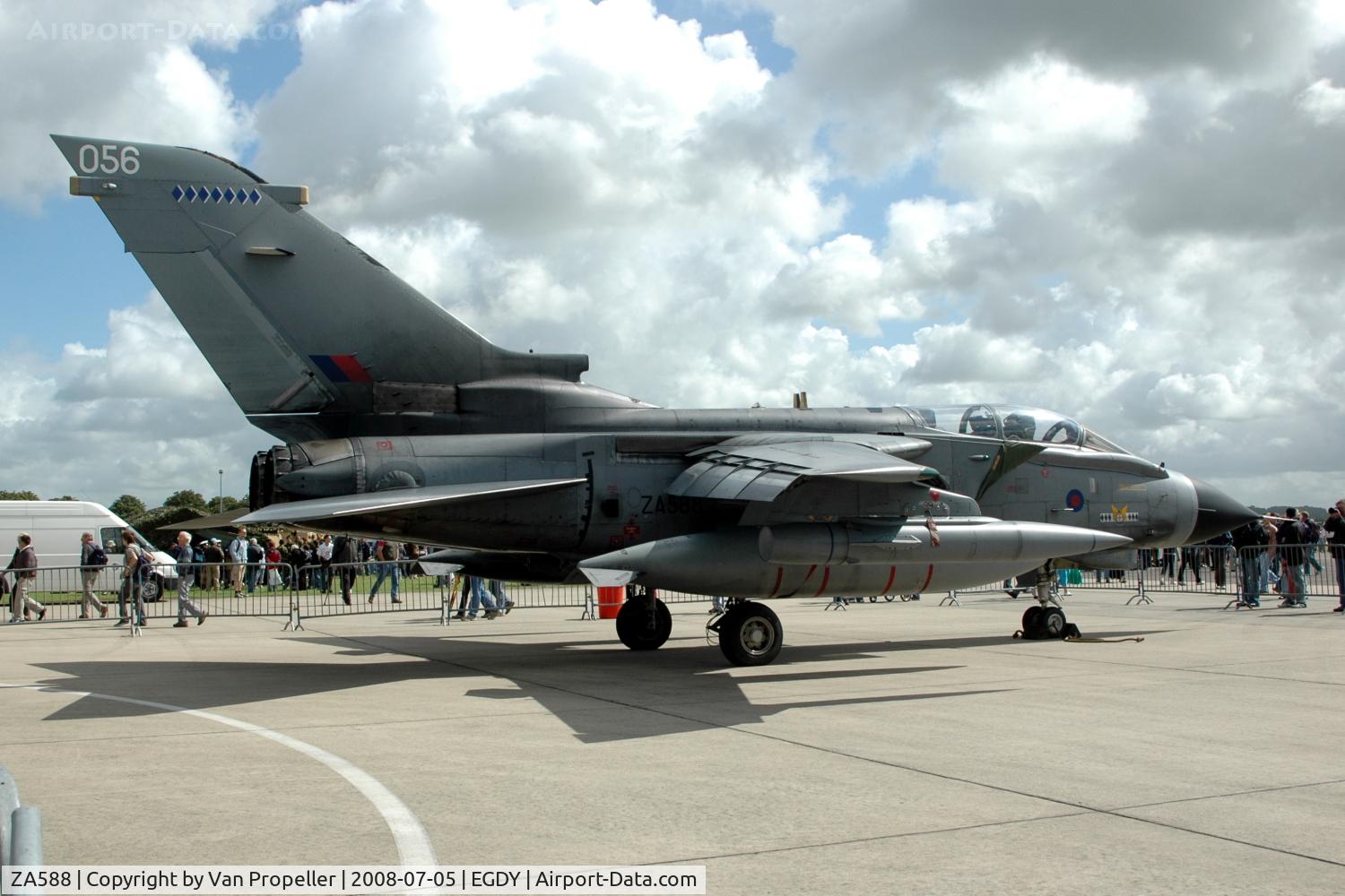 ZA588, 1981 Panavia Tornado GR.4 C/N 098/BS031/3052, RAF Panavia Tornado GR.Mk.4 at RNAS Yeovilton Air Day 2008