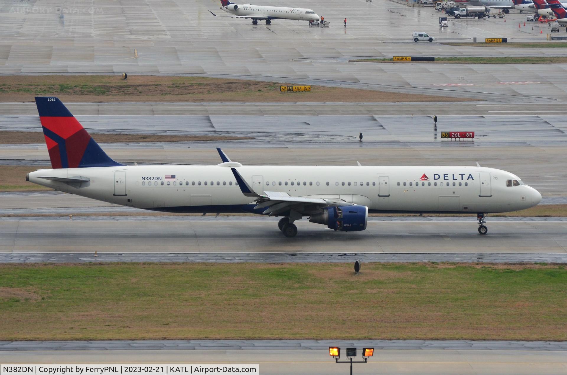 N382DN, 2019 Airbus A321-211 C/N 8854, Delta A321 arriving