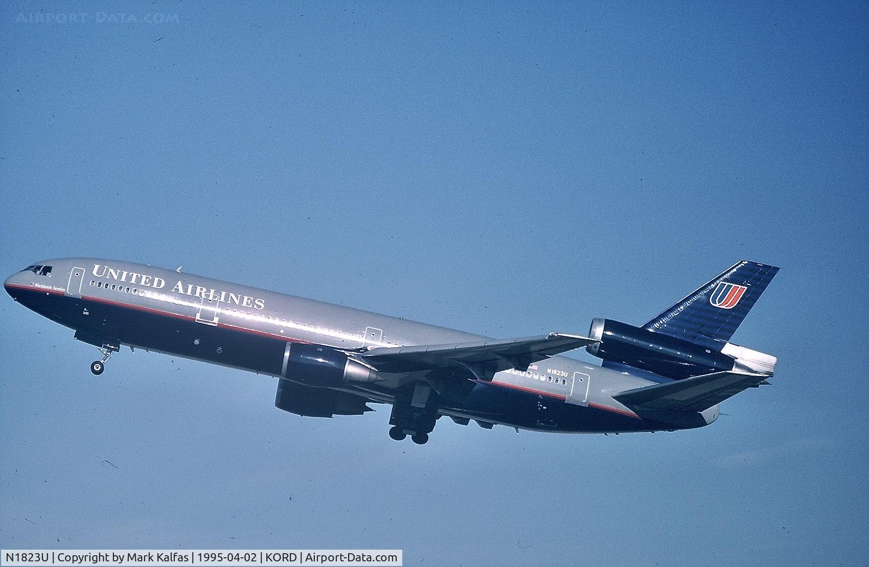 N1823U, 1974 McDonnell Douglas MD-10-10F C/N 46622, United Airlines DC-10-10, N1823U departing ORD