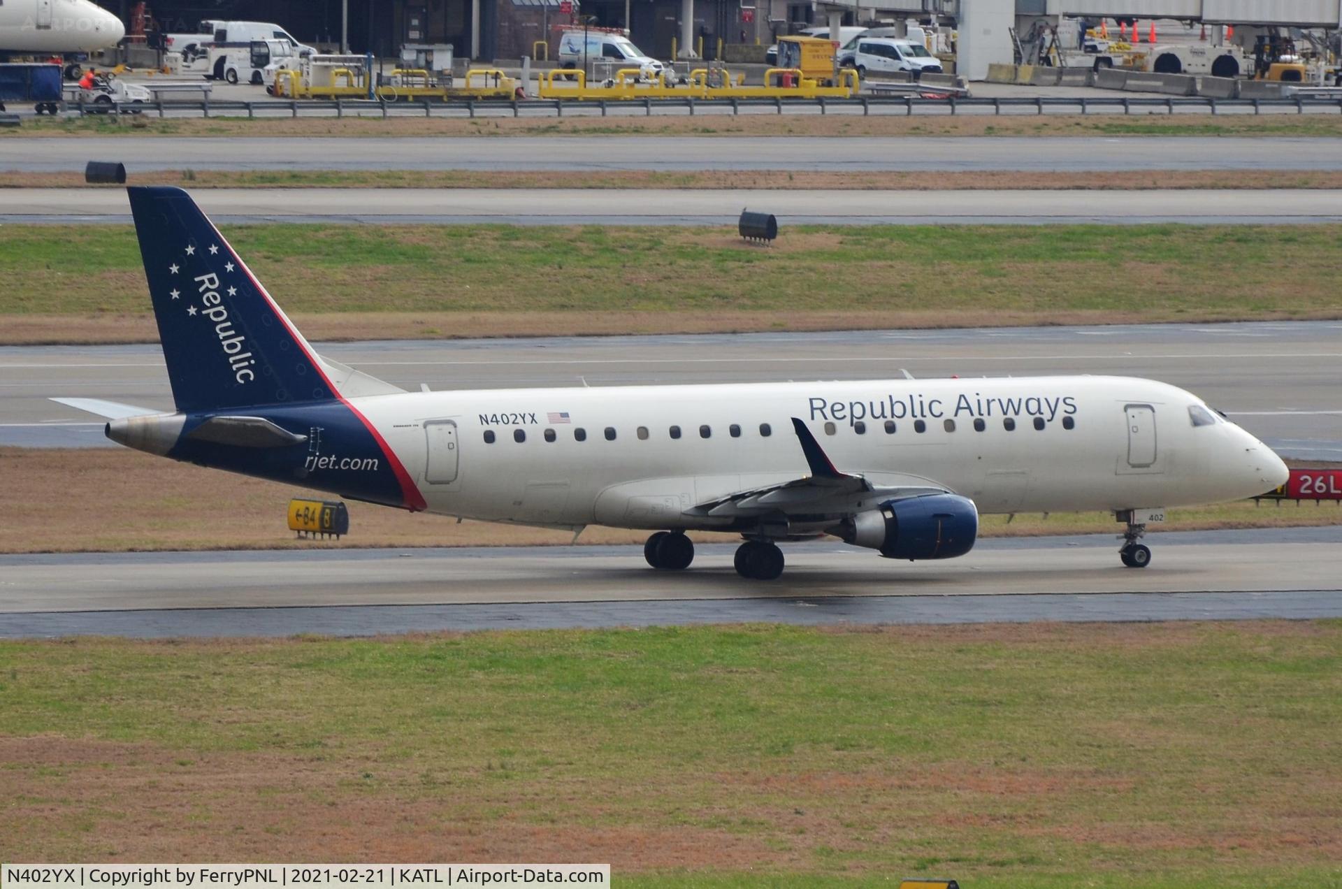 N402YX, 2013 Embraer 175LR (ERJ-170-200LR) C/N 17000364, Republic ERJJ175 vacating the runway