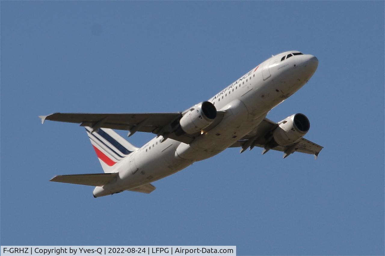 F-GRHZ, 2001 Airbus A319-111 C/N 1622, Airbus A319-111, Climbing from rwy 09R, Roissy Charles De Gaulle airport (LFPG-CDG)