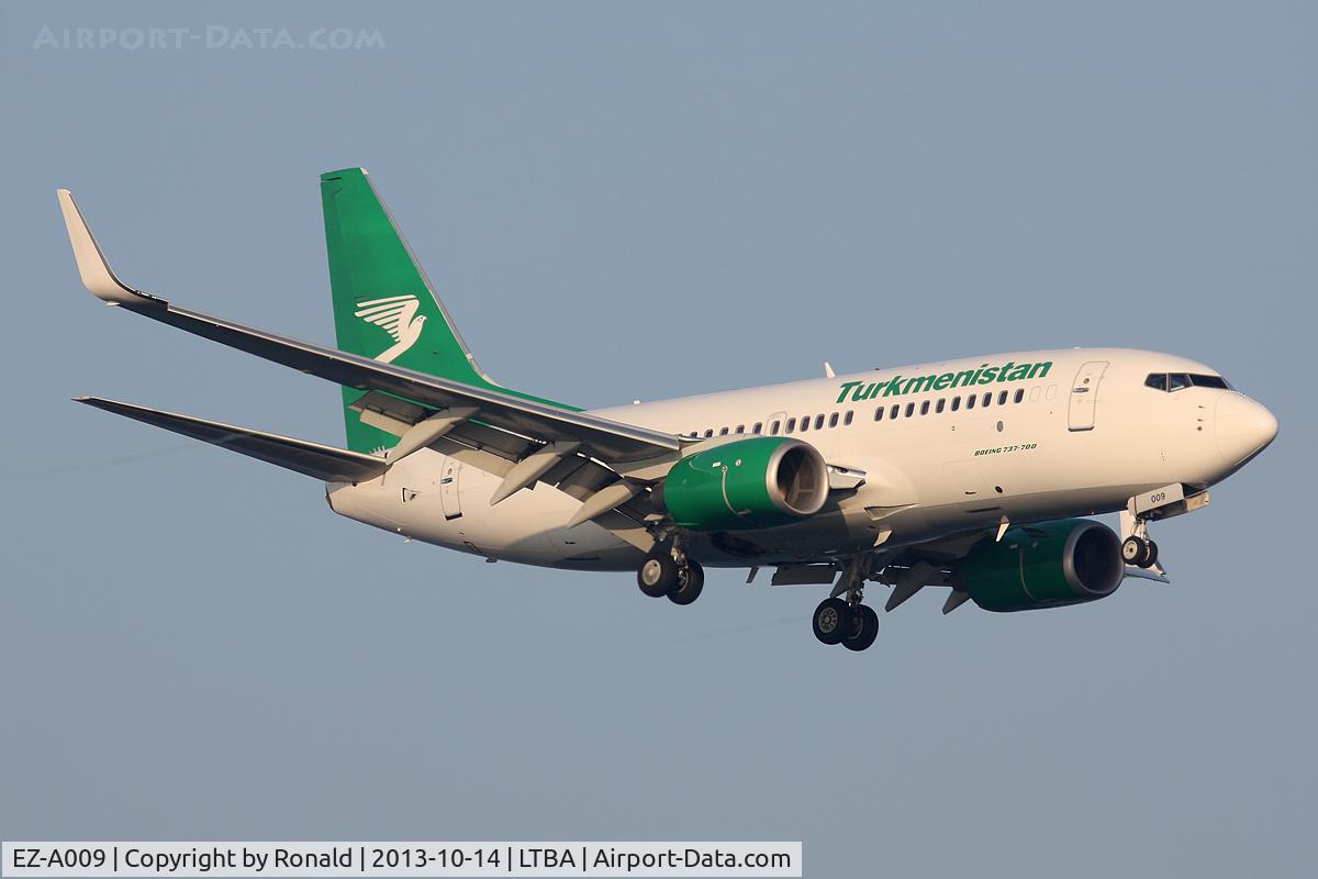 EZ-A009, 2009 Boeing 737-7GL C/N 37235, at ist