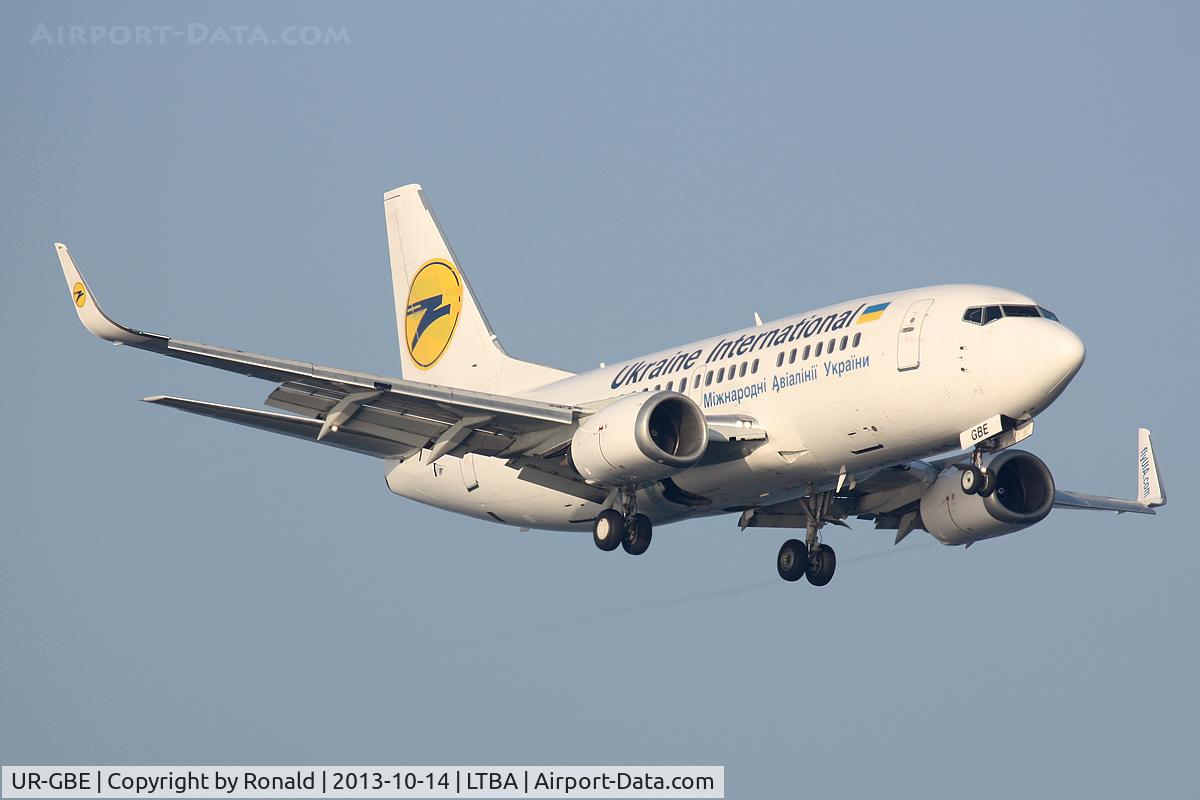 UR-GBE, 1990 Boeing 737-548 C/N 24968, at ist