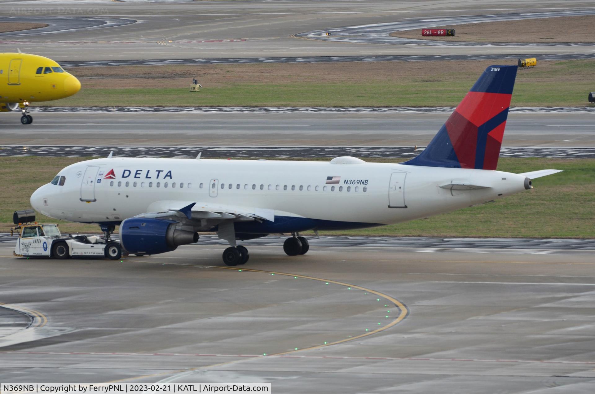 N369NB, 2003 Airbus A319-114 C/N 2047, Delta A319 under otw