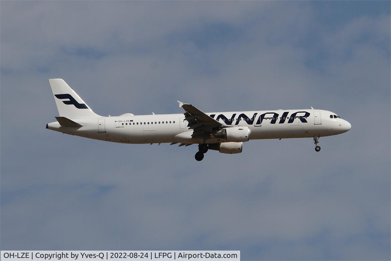 OH-LZE, 2003 Airbus A321-211 C/N 1978, Airbus A321-211, On final rwy 09L, Roissy Charles De Gaulle airport (LFPG-CDG)