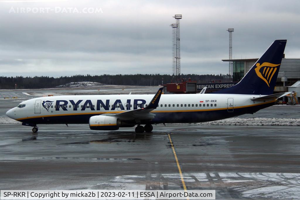 SP-RKR, 2015 Boeing 737-8AS C/N 61578, Taxiing