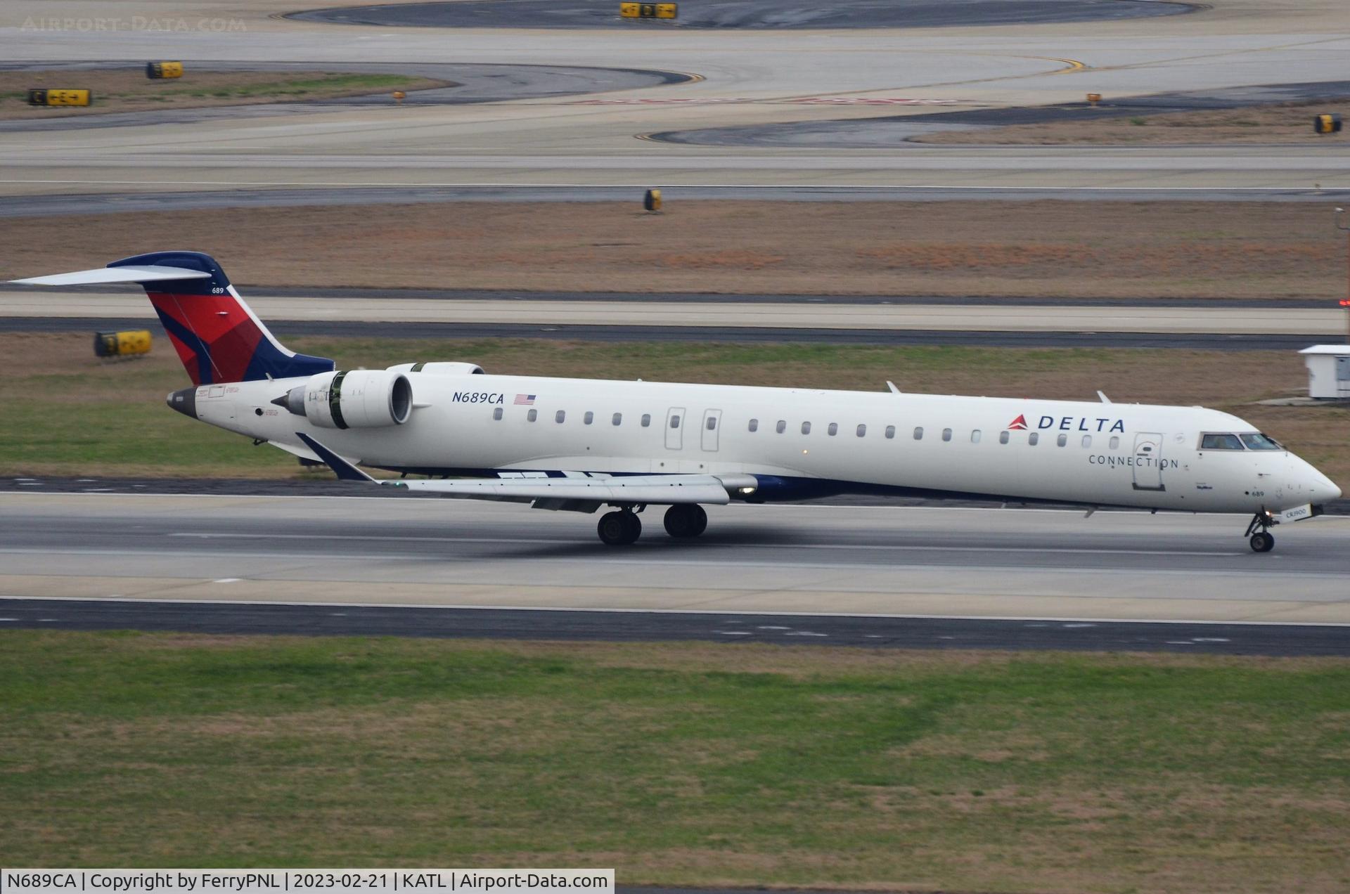 N689CA, 2007 Bombardier CRJ-900ER (CL-600-2D24) C/N 15133, Delta Connection CL900 arriving