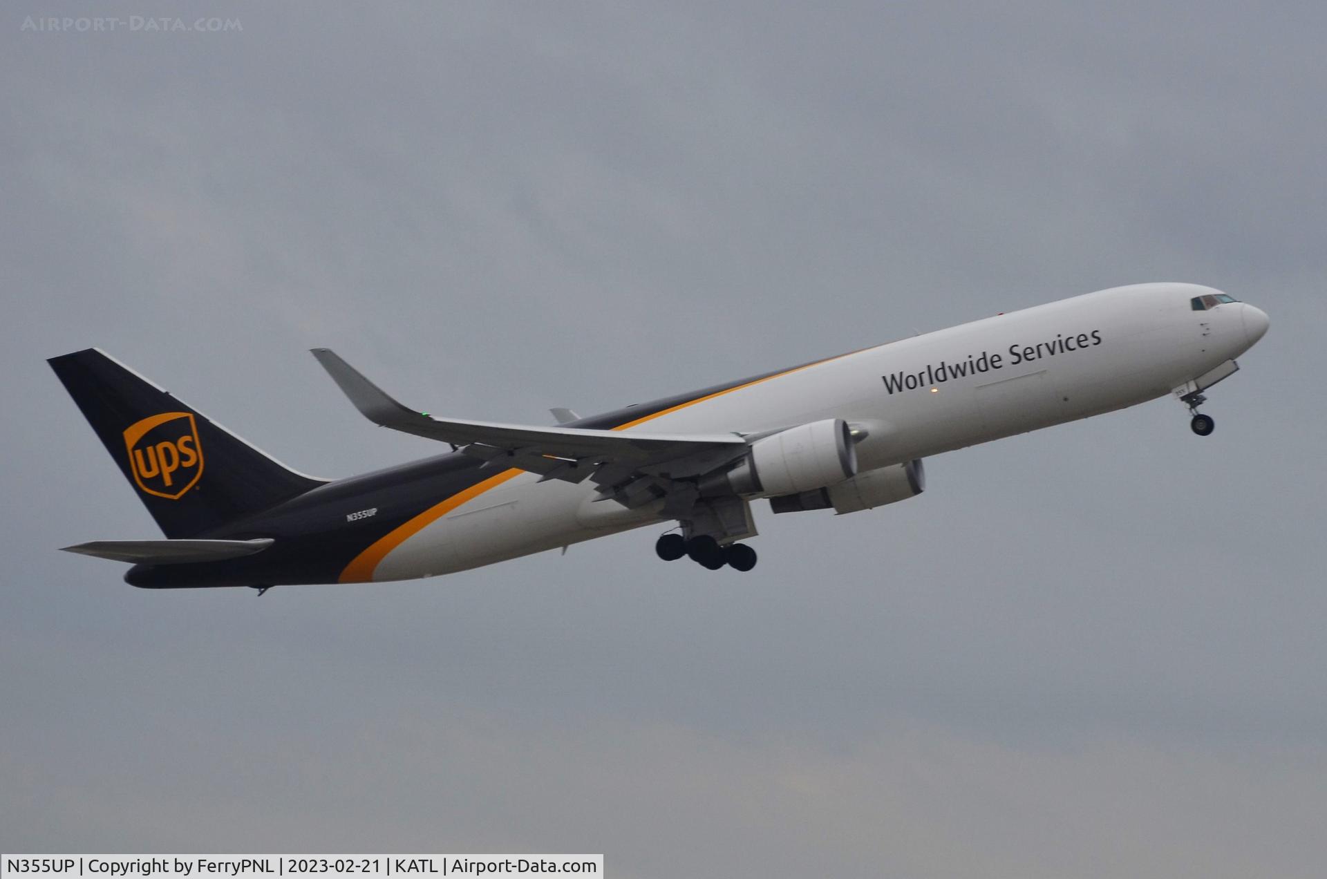 N355UP, 2013 Boeing 767-34AF C/N 37863, Take-off of UPS B763F