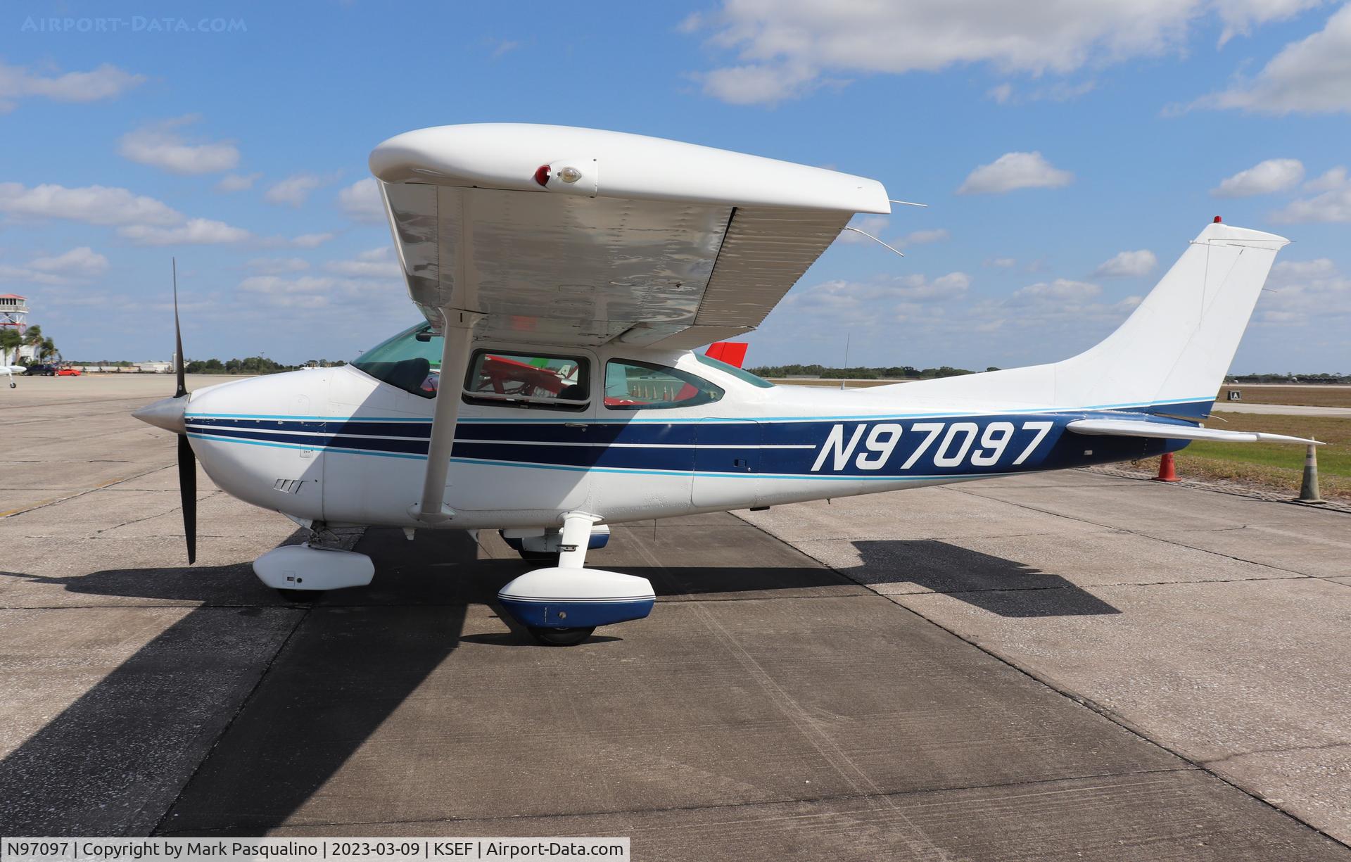 N97097, 1979 Cessna 182Q Skylane C/N 18266977, Cessna 182Q