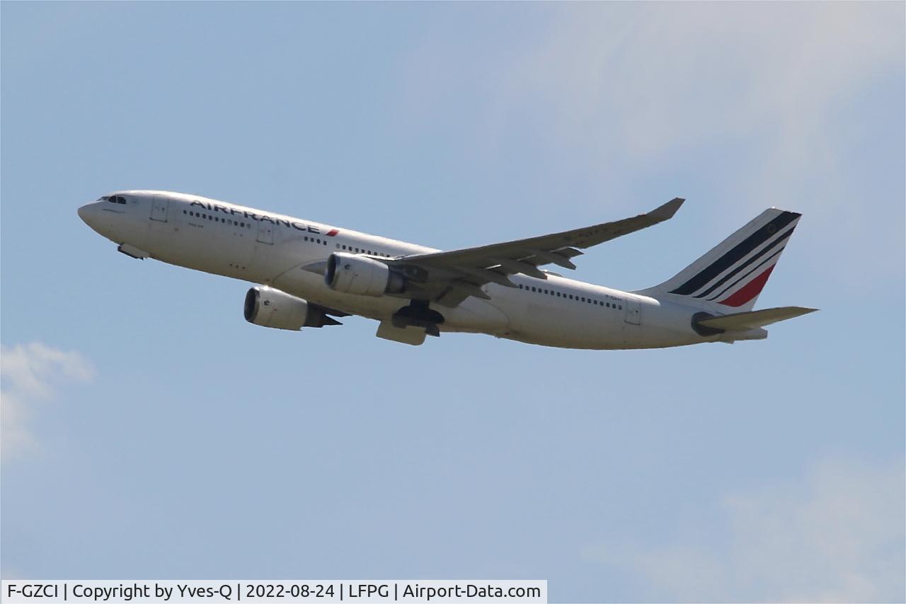 F-GZCI, 2002 Airbus A330-203 C/N 502, Airbus A330-203, Climbing from rwy 08L, Roissy Charles De Gaulle airport (LFPG-CDG)