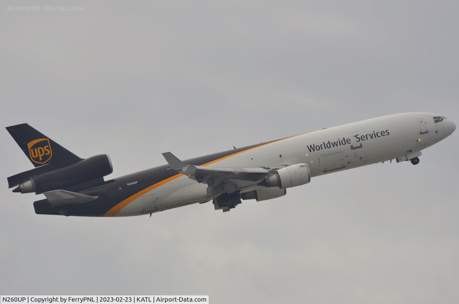 N260UP, 1992 McDonnell Douglas MD-11F C/N 48418, Take-off of UPS MD11F