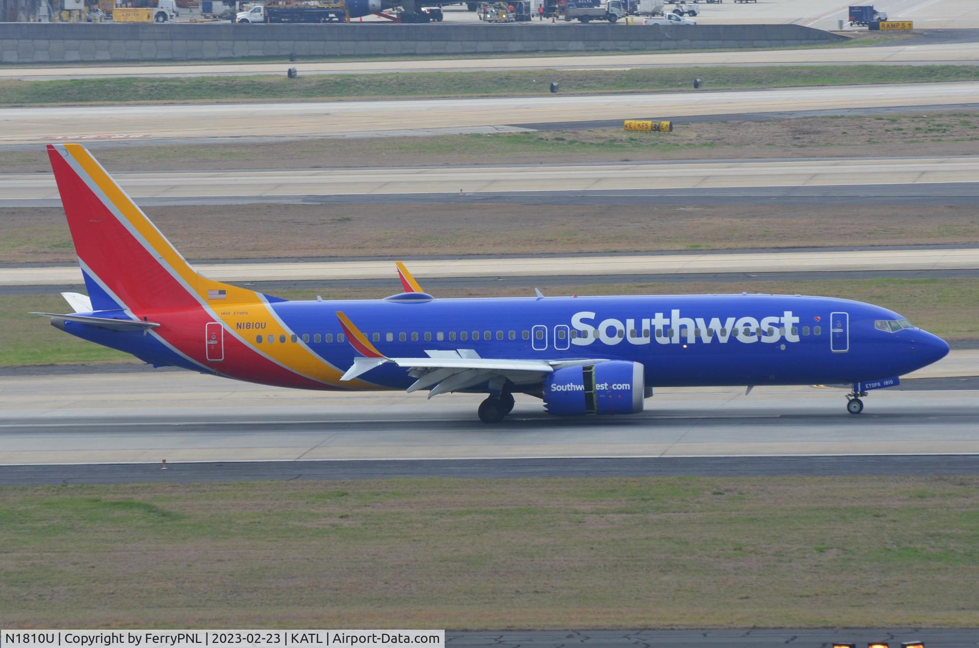 N1810U, 2019 Boeing 737-8 MAX C/N 60187, Southwest B738M landing