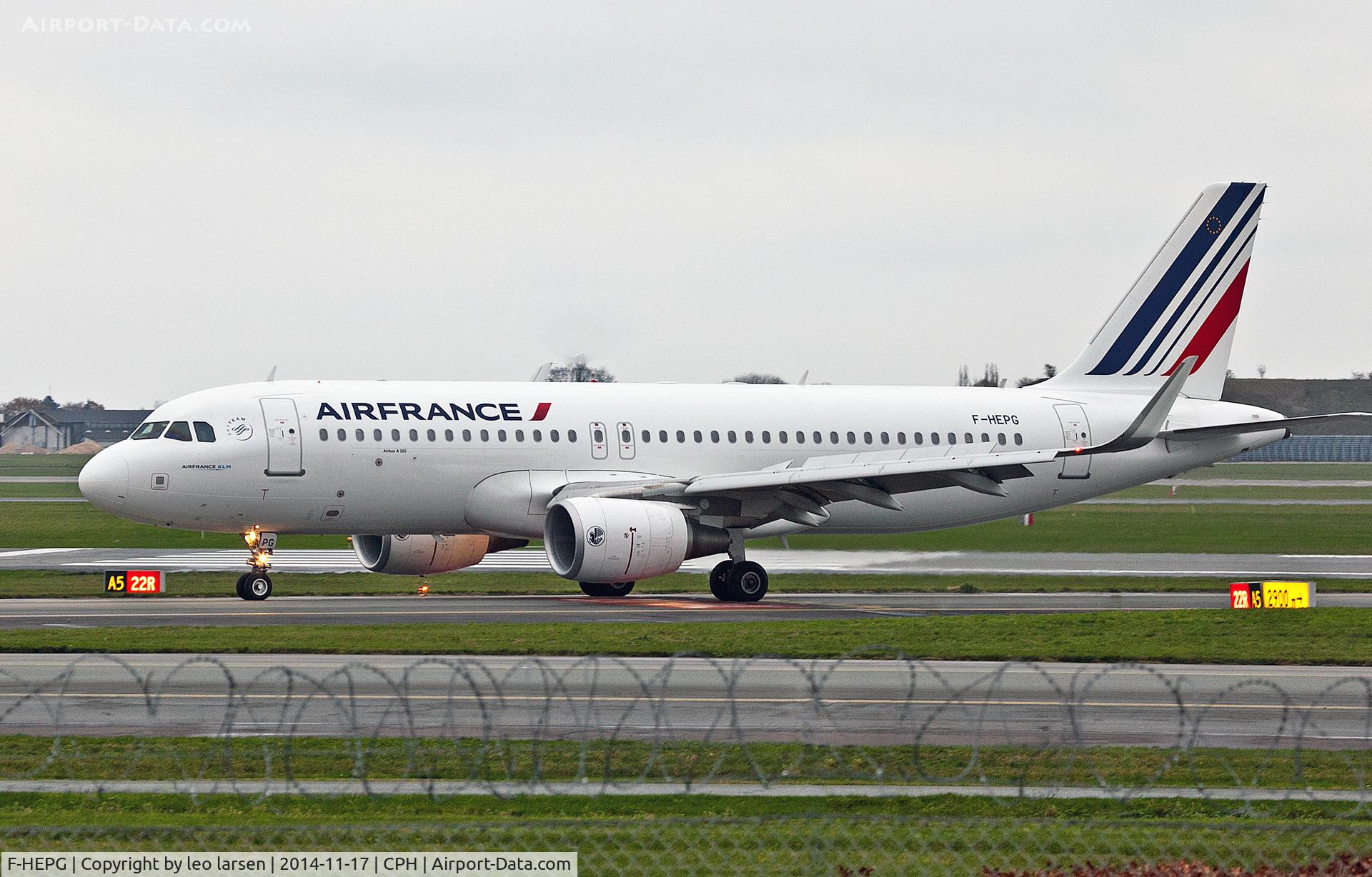 F-HEPG, 2013 Airbus A320-214 C/N 5802, Copenhagen 17.11.2014