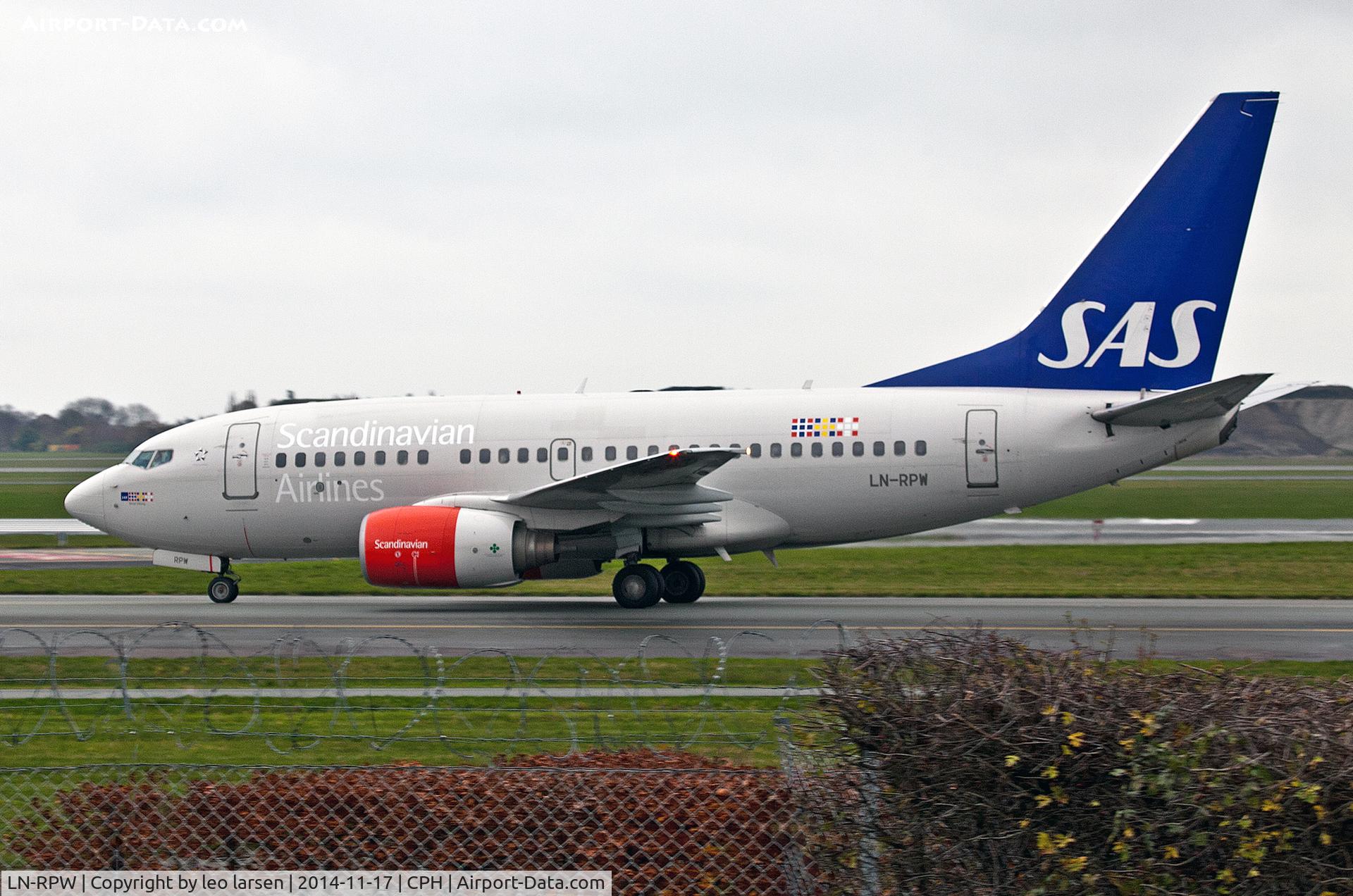 LN-RPW, 1999 Boeing 737-683 C/N 28289, Copenhagen 17.11.2014