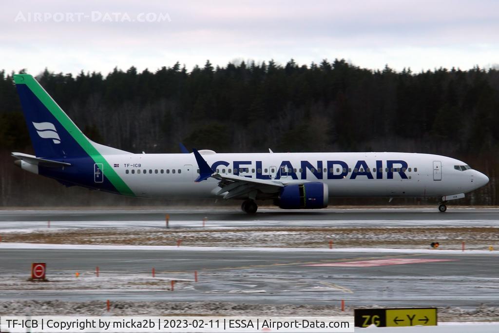 TF-ICB, 2019 Boeing 737-9 MAX C/N 44568, Taxiing