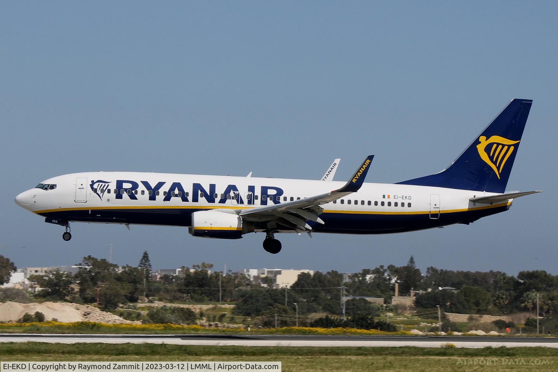 EI-EKD, 2010 Boeing 737-8AS C/N 35024, B737-800 EI-EKD Ryanair