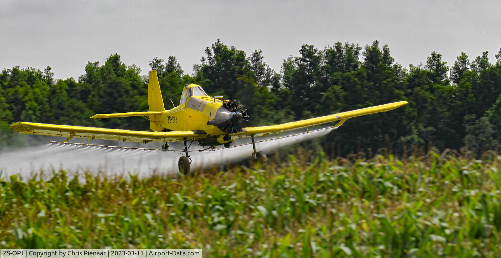 ZS-OPJ, PZL-Mielec M-18B Dromader C/N 1Z027-06, Crop Spraying outside Middelburg, MP