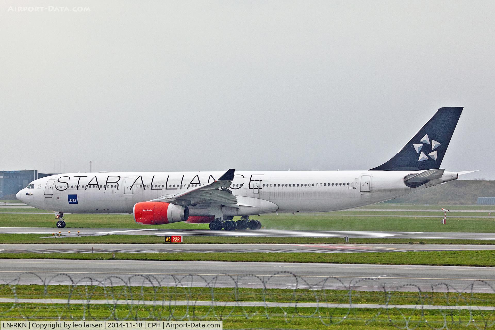 LN-RKN, 2003 Airbus A330-343X C/N 568, Copenhagen 18.11.2014